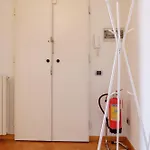 Spacious And Pleasant 2-br