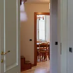 Spacious And Pleasant 2-br