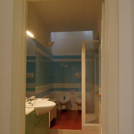 Spacious And Pleasant 2-br 佛罗伦萨