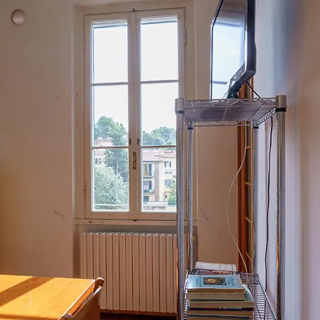Spacious And Pleasant 2-br 公寓 *