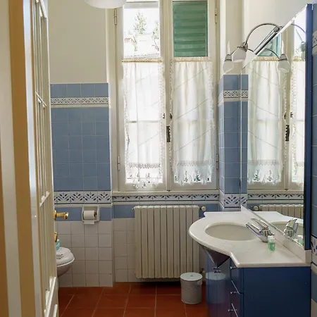 Spacious And Pleasant 2-br 公寓 佛罗伦萨