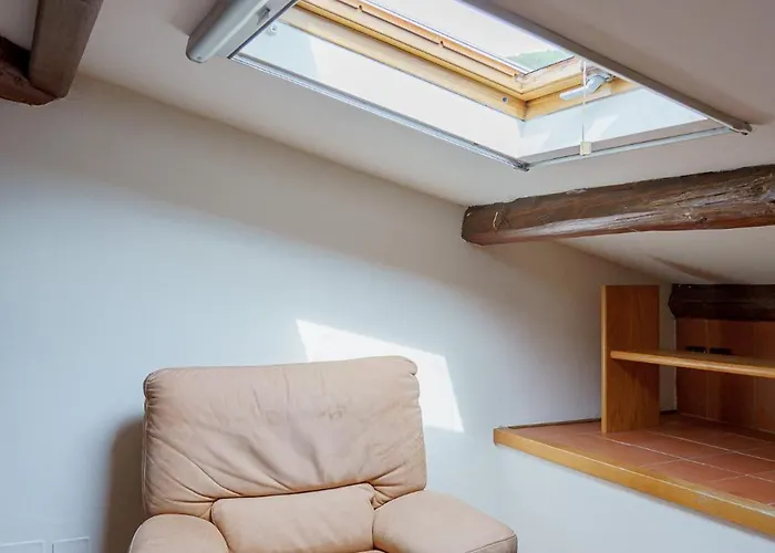 Spacious And Pleasant 2-br Διαμέρισμα *