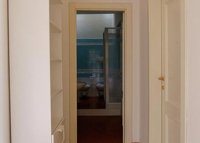 Spacious And Pleasant 2-br