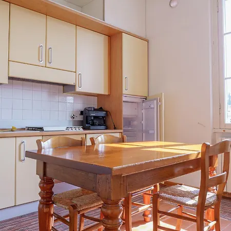 Apartment Spacious And Pleasant 2-br Florenz