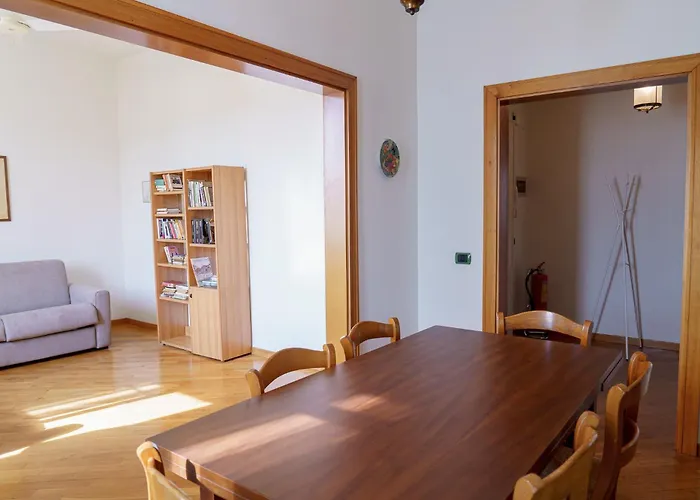 Apartment Spacious And Pleasant 2-br